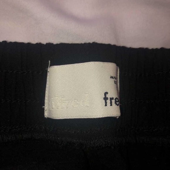 Wilfred Free Shorts - Picture 3 of 3